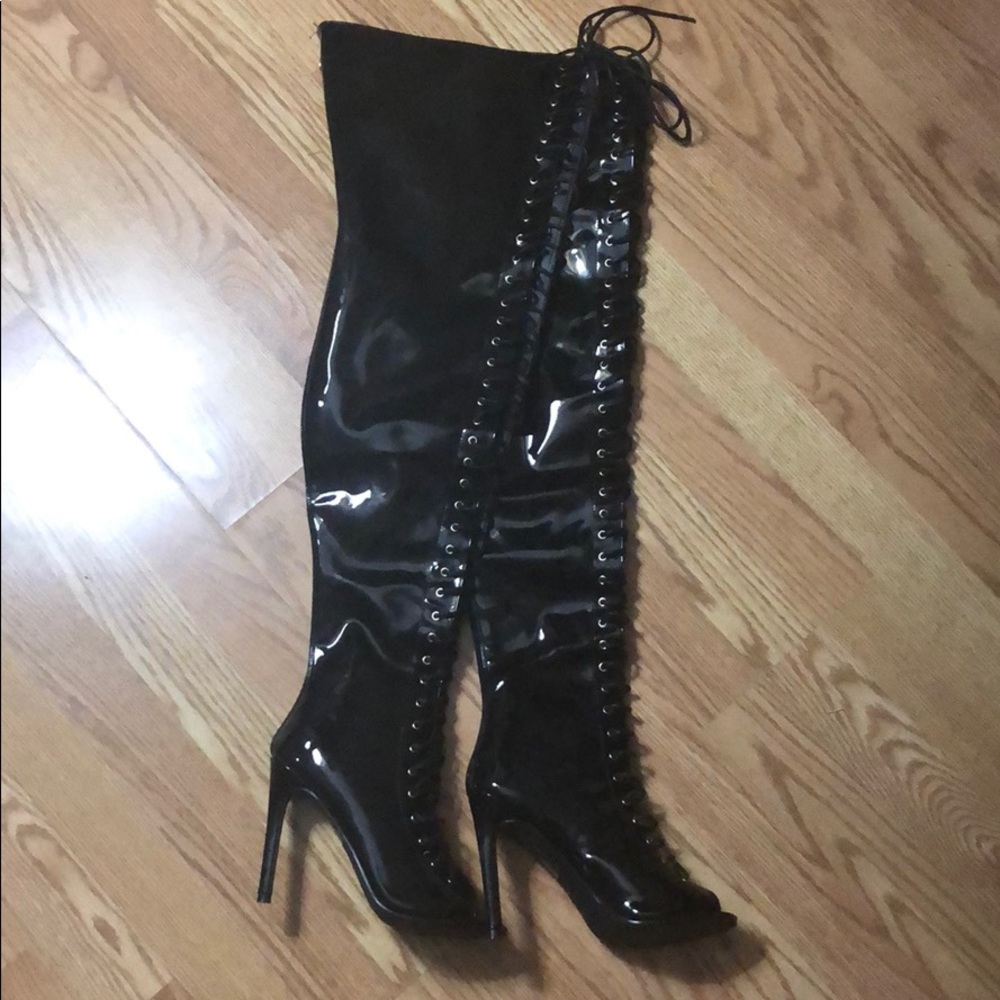 Fabolous Latex Thigh High Boots😍🤩